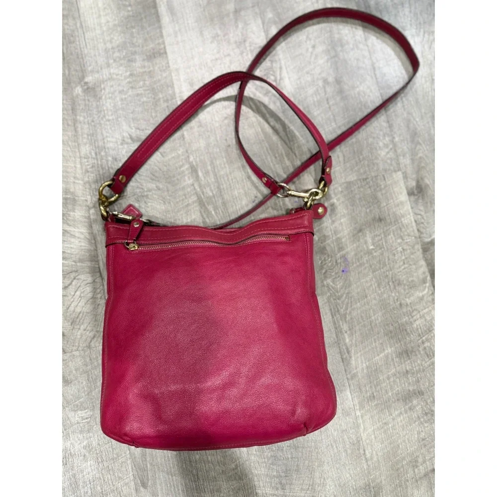 Coach Ashley Pink Leather Crossbody Swingpack Bag F20114 Gold Hardware